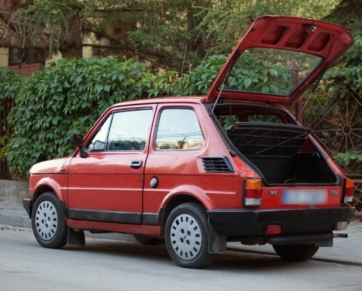 Fiat 126p Bis Nonsensopedia, polska encyklopedia humoru