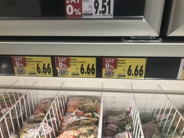 Szatan w sklepie.jpg